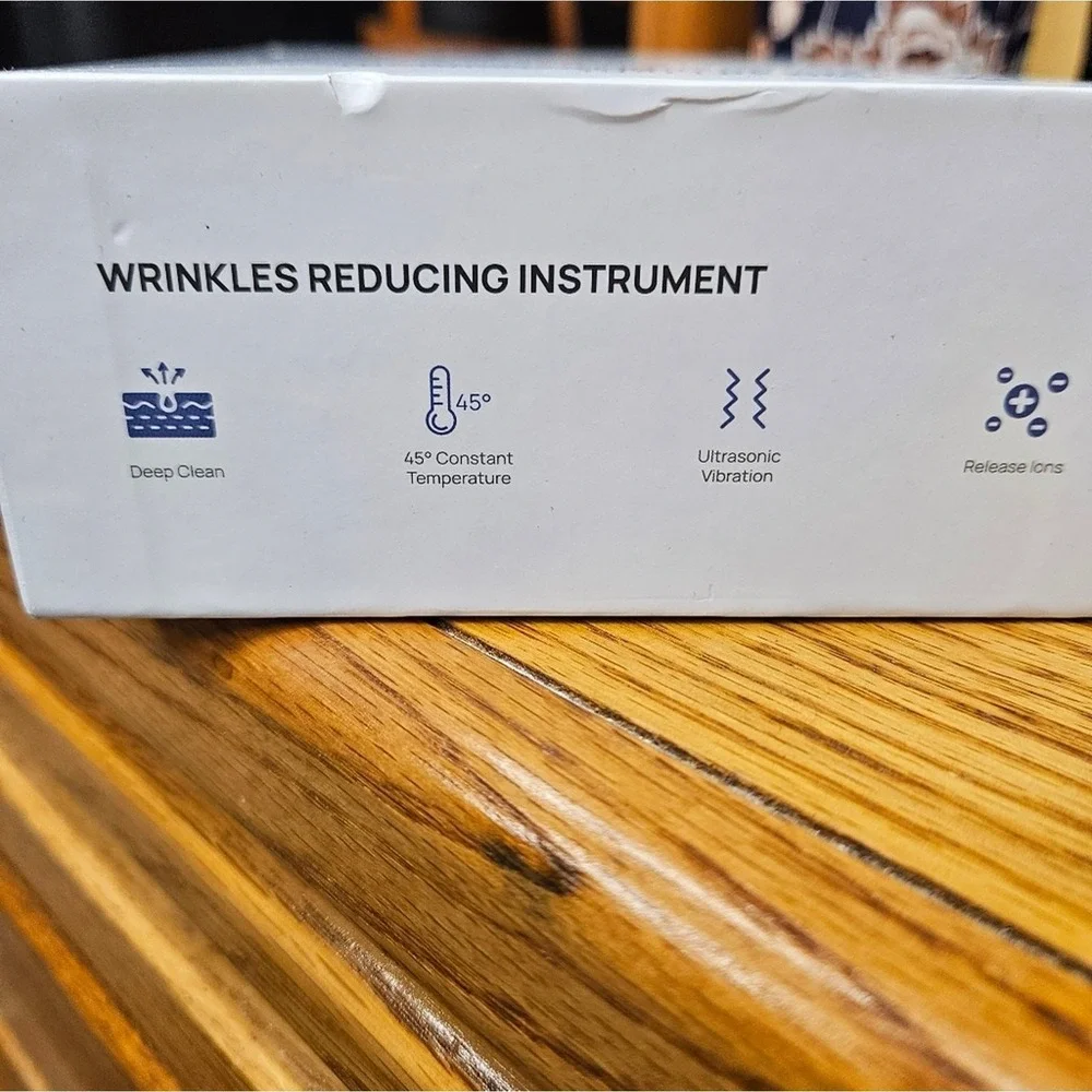 Wrinkles Reducing Instrument ES-1081 Neck Face Device White EMS Ultrasonic